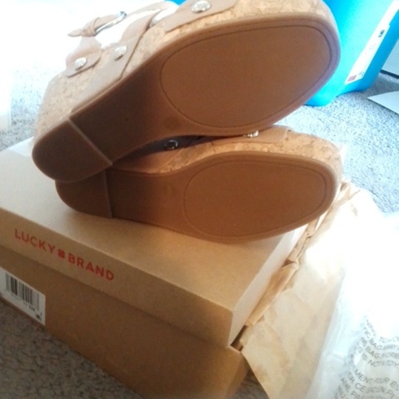 NWT Lucky Valintina size 6 shoes